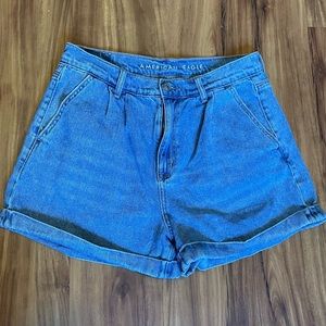 American Eagle Mom Short High Waisted Cuffed Denim Shorts